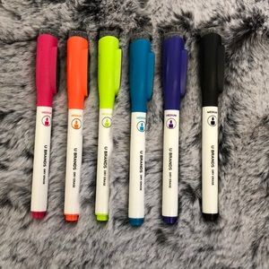 Set of 6 Colorful Dry Erase Markers